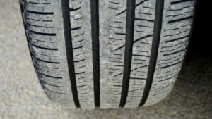 Gravel Bisikletlerde Geniş Lastik Çılgınlığı: Gerçekten 2.4 İnç Lastiklere İhtiyacınız Var mı?