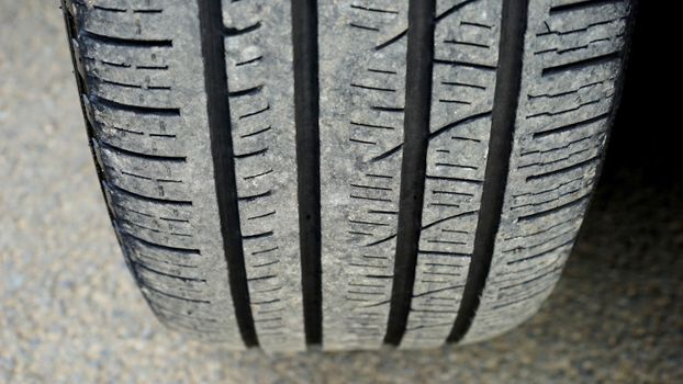 Gravel Bisikletlerde Geniş Lastik Çılgınlığı: Gerçekten 2.4 İnç Lastiklere İhtiyacınız Var mı?